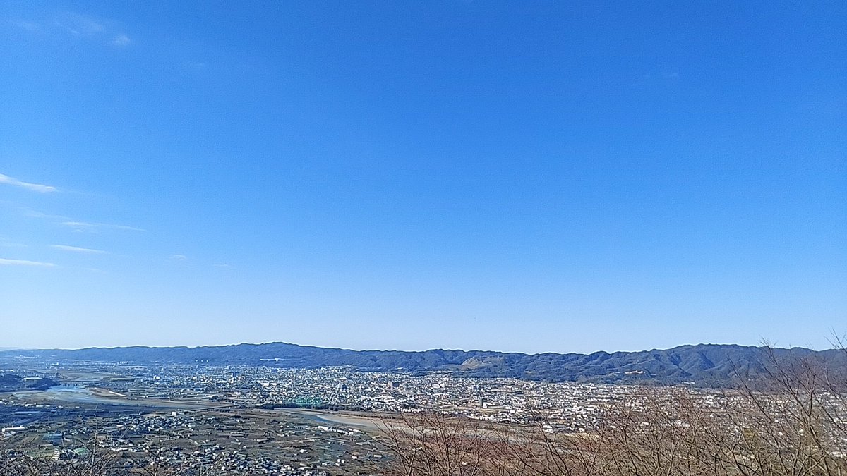 yset0's tweet photo. 2024.1.2百合山 最初が峰。
本日の和歌山県は晴れ。とても凛々しいです。桜の名所でありながら桃の名所です。春はこの場所から眺める桜と桃の花がとても綺麗です。＃桜 #桃色の季節 https://t.co/M5jmarsNPE