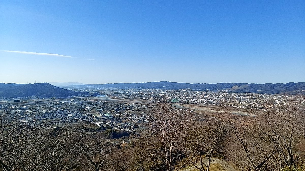 yset0's tweet photo. 2024.1.2百合山 最初が峰。
本日の和歌山県は晴れ。とても凛々しいです。桜の名所でありながら桃の名所です。春はこの場所から眺める桜と桃の花がとても綺麗です。＃桜 #桃色の季節 https://t.co/M5jmarsNPE