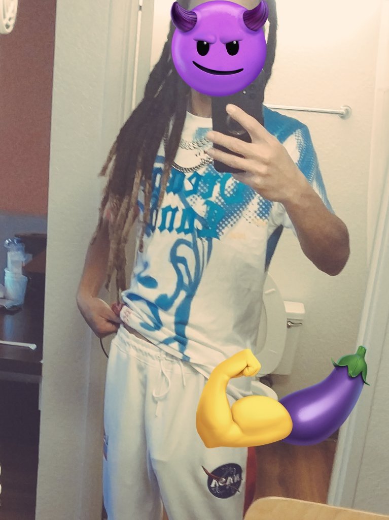 im_da_hottest1's tweet photo. 💪🏼🍆😈
#printshowoff
#Welcome2024 #HappyNewYear2024 #firsttweetof2024
https://t.co/OuMD9VI9gg https://t.co/51XgVQKFuS