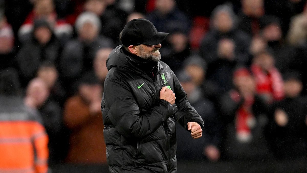uga_one's tweet photo. This performance ought to be taught in schools - Klopp on Liverpool's 3 goal thriller to start a perfect new year on top of the Premier League.
#AfterStories #AfterPL https://t.co/FufJVfoARY