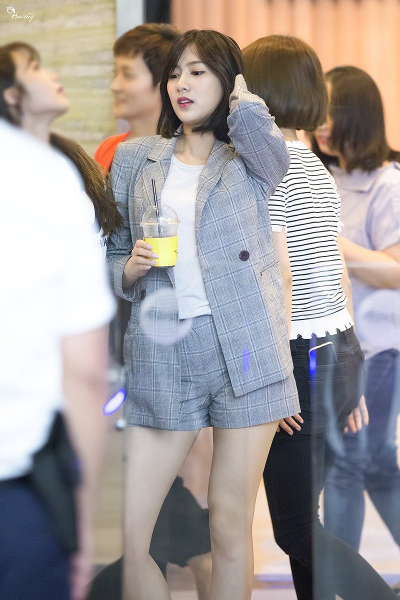 hourlyOHY's tweet photo. #Apink #Hayoung 🩶🤍
#에이핑크  #오하영 #하영 
@Apink_2011 @Apinkohy https://t.co/YJIRDti1Zc