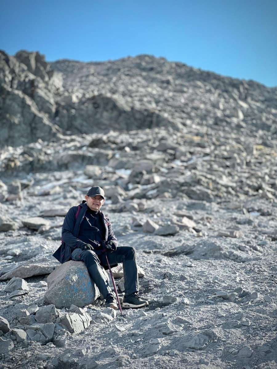 ignacio_angel's tweet photo. Pues los #Yunques dirán misa, pero @armentapuebla_ no necesita disfrazarse de botarga para comprobar su potencial. El primer día del año, escaló la #Malintzi, en donde pretende crear un ecoparque turístico luego de que arrase en las urnas. https://t.co/1kSMZXbhDU