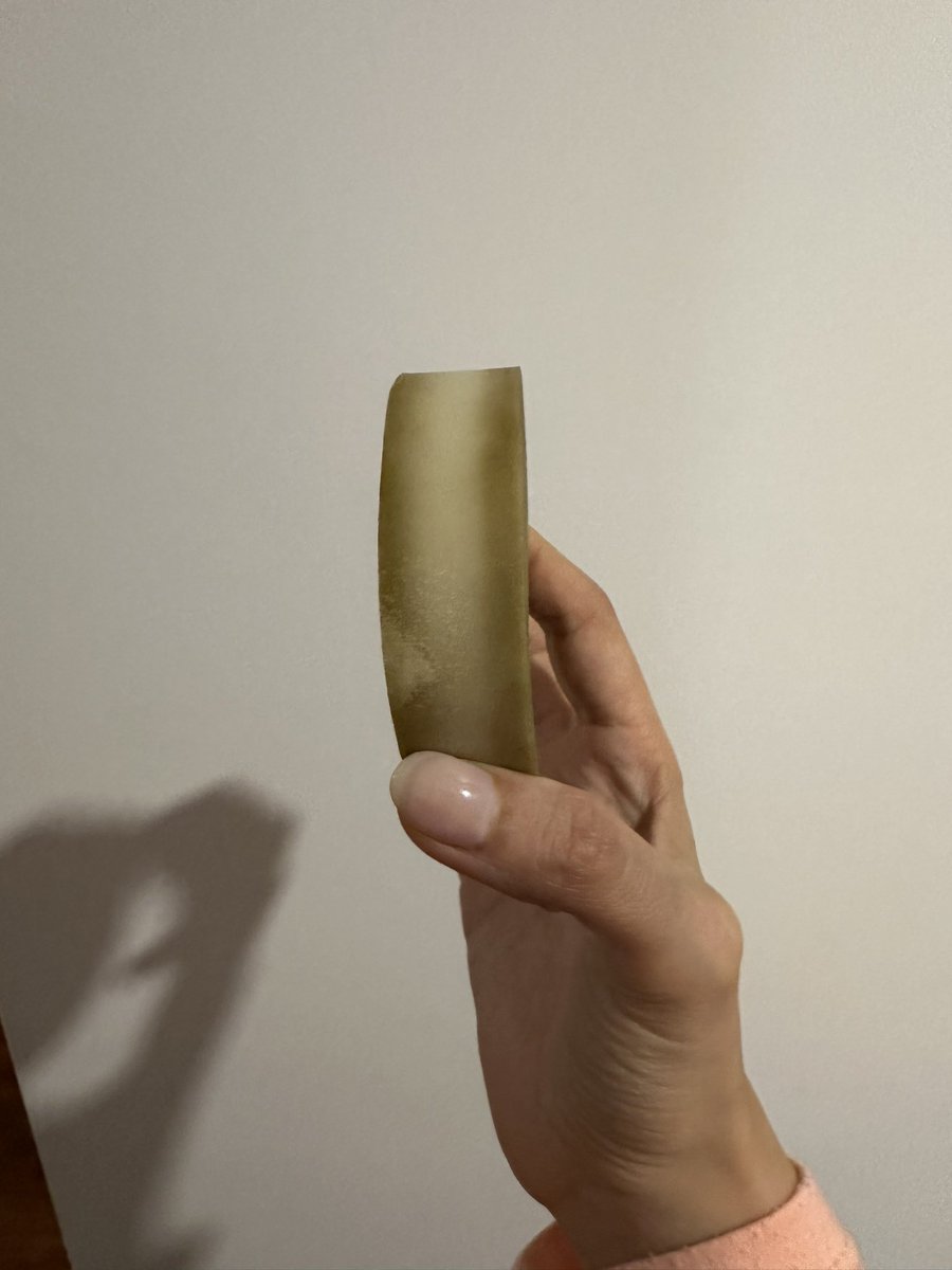 emeconefe's tweet photo. Amigos/as de Bogotá, no tomen agua de la llave y cambien su filtro mas seguido de lo “normal”, el agua de Bogotá esta saliendo a este nivel de suciedad.

Un filtro que debería durar 6 meses, esta durando 2. https://t.co/queOIKQlbq