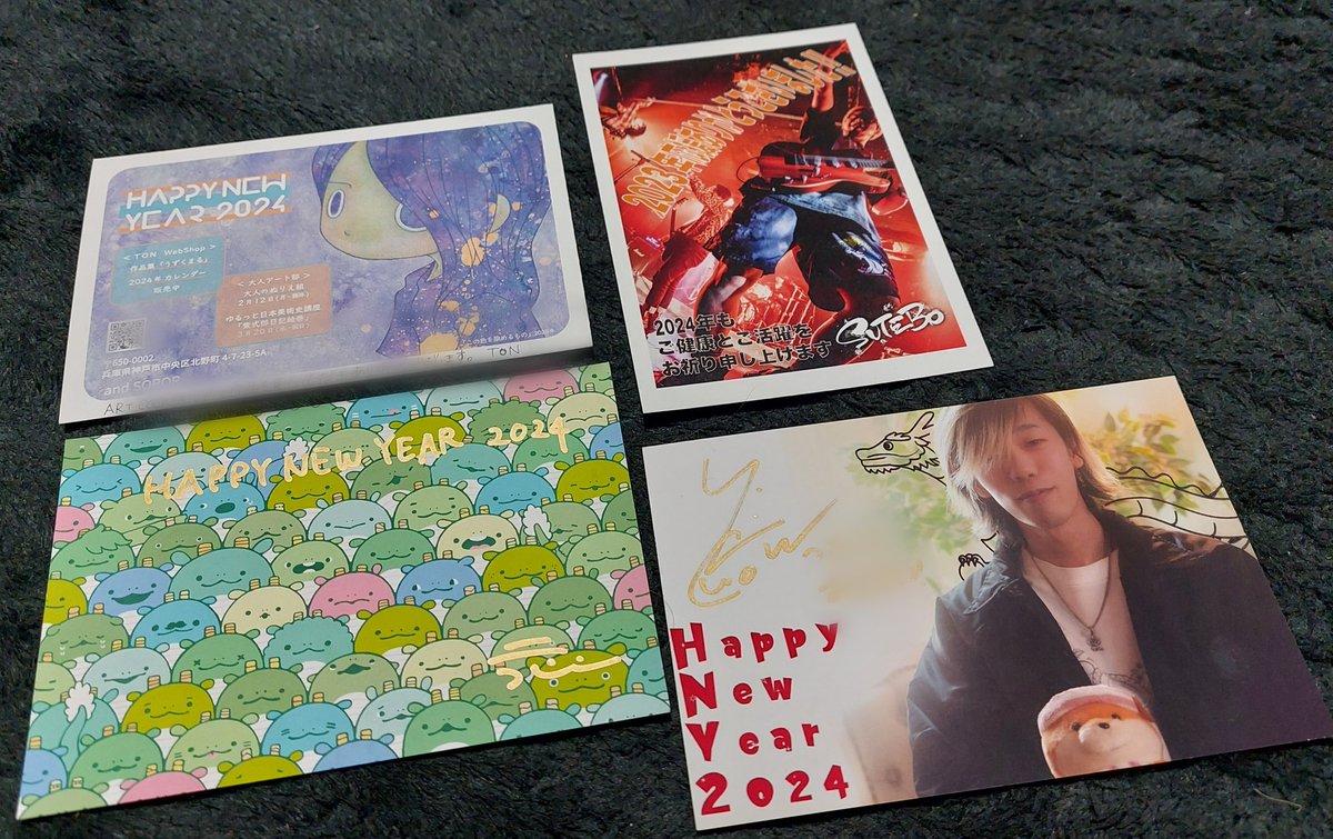 tsuki1222's tweet photo. 元旦から届いた年賀状は全てアーティストさんからでした⸜(*ˊᗜˋ*)⸝
私らしい年始( ´罒`*)✧
ありがとうございます
🐉•*¨*•.¸¸♬•*¨*•.¸¸♪🎶✨
#こつw
#TON
#SUTEBO
#L_crow https://t.co/5fh2byIS7J