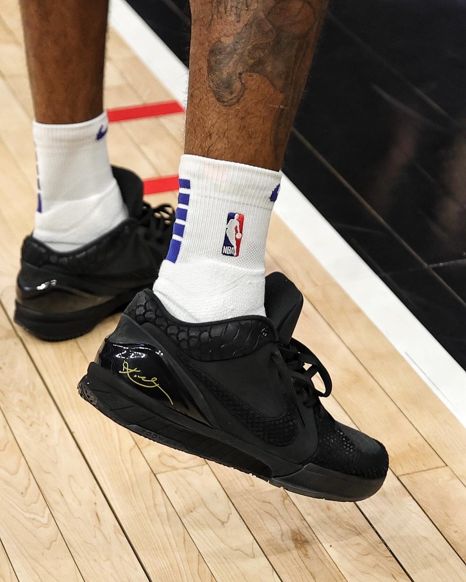 mamba out shoes