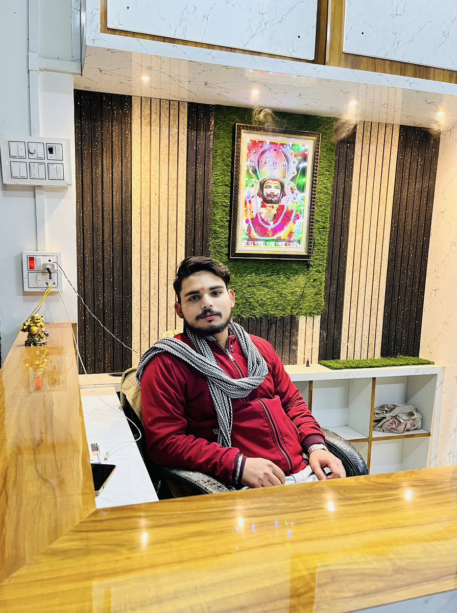 UnstoppableRavi's tweet photo. जय बाबा की #HappyNewYear2024 #khatu https://t.co/s9sI9LNvDe