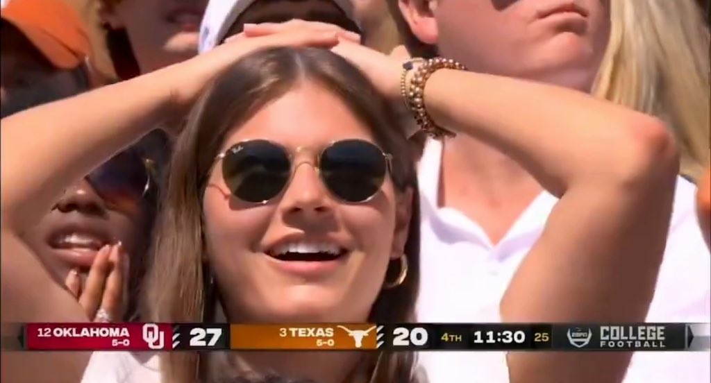 jiminarlington's tweet photo. Que the Longhorn #SURRENDERCOBRAS in 3…2..1. 😁 https://t.co/rXn1xHUYRk