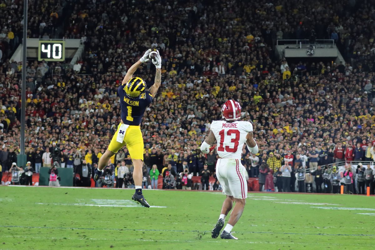 buzzbuhl20's tweet photo. @JDue51 Roman saved the game https://t.co/VQ4jAFg76K