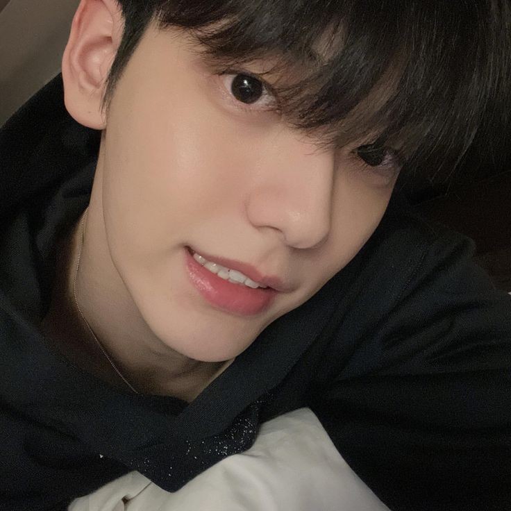 davsyjw's tweet photo. Hello everyone, my name is zayn, and i'm looking for more moots and friends

• — zayn's info . . .
he/him, 08', filo, not new to #stantwt #kpoptwt 

— i stan enhypen, txt and bts but any fandoms are welcome!

♡ / ↻ to spread &amp; to be moots https://t.co/0XcgZpDawX