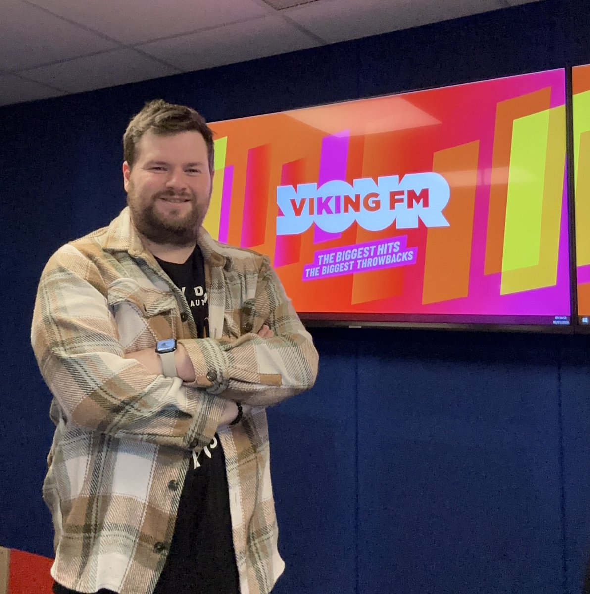 ChrisKirkRadio's tweet image. Good morning #Yorkshire and #Lincolnshire. Happy New Year! I’m on your radios every morning this week on that there @VikingFM! It would be lovely if you stopped by to say hello! 👋🏻 📻
