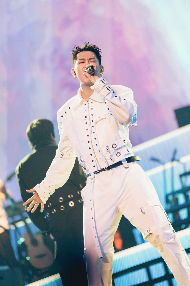 OfficialPnation's tweet photo. [Crush]
CRUSH HOUR : wonderego 
✨BEHIND

#Crush #크러쉬 #Concert
#CRUSHHOUR #wonderego
#PNATION #피네이션 https://t.co/ehnOrGVkU4
