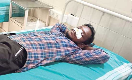 HateDetectors's tweet photo. In an unfortunate incident at #Pilya on Sunday night during the #NewYear's Eve party, a heated altercation resulted in a man being bitten on the nose by his friend.
The victim, #Deekshit (28), a resident of #Ulpe in Pilya village, was involved in the altercation with his friend Rakesh. The accused, #Rakesh, originally from #Moodigere and currently residing with relatives in Pilya, works at a local shop.
Late in the night on December 31, a group of youths, including Deekshit and Rakesh, consumed liquor. The disagreement over a trivial matter escalated, leading to Rakesh biting Deekshit's nose.
Following the incident, the seriously injured Deekshit received initial treatment at #Beltangady government hospital before being transferred to Wenlock Hospital in #Mangaluru for further medical attention.
#Karnataka #DakshinaKannada