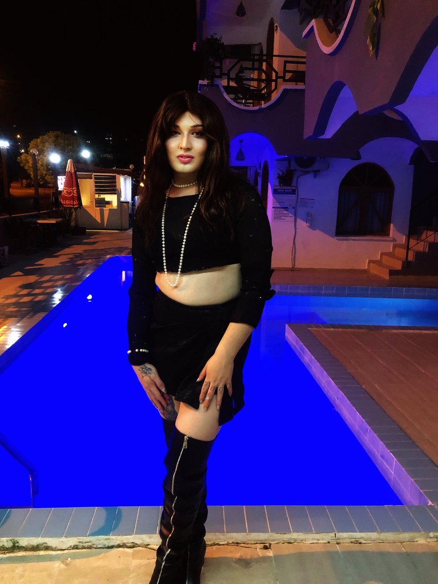 cdpasif222's tweet photo. Herkese mutlu yıllar 💛😍 https://t.co/mE34BTLFNa