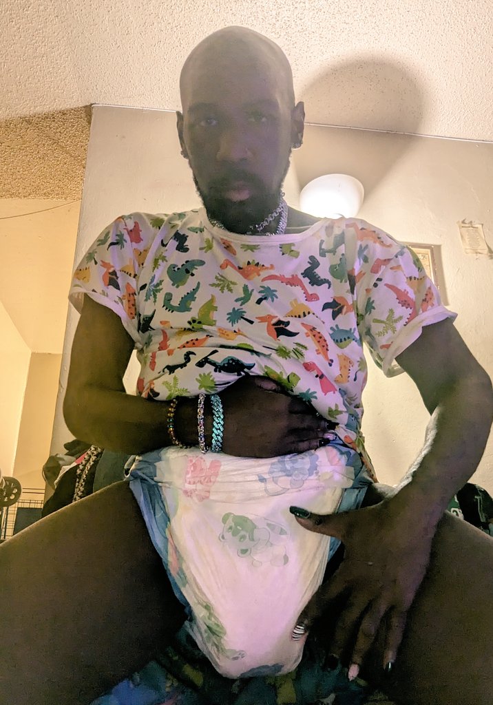 LBoogiebear's tweet photo. Day one of 2024 down for this soaked boi. Hope daddy is proud I lasted the entire day w no leaks! 🥰Well....🤫 Hehe #Welcome2024 #Diaperboi #abdlcommunity #princessboy #queerbaby https://t.co/wiwXhuGqsm
