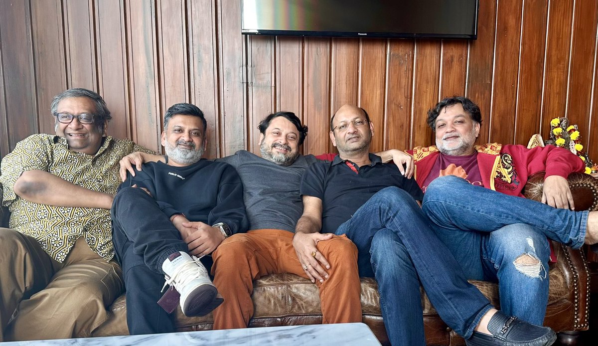iammony's tweet image. Happy new year from - Five Mad Men 
@KGunedited @shibumukherjee @srijitspeaketh @shrikantmohta