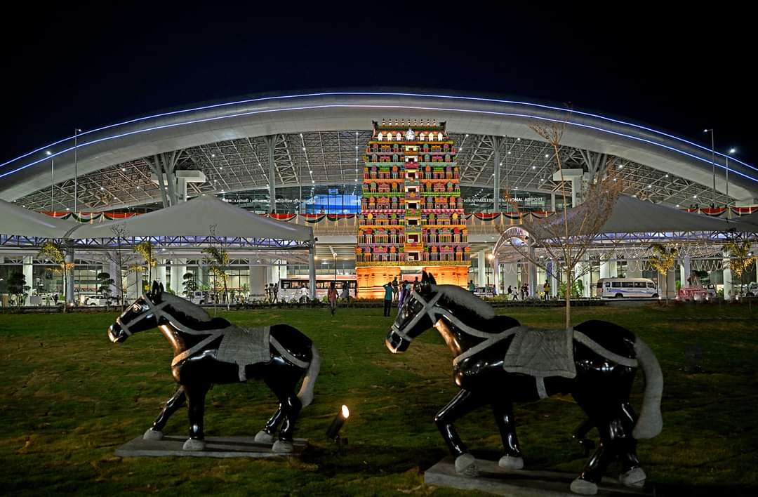 rameshwar4111's tweet image. &apos;विकास&apos; के साथ &apos;विरासत&apos; को समेटे हुए 
भव्य और सुंदर तिरुचिरापल्ली एयरपोर्ट, तमिलनाडु। 🛬

#Vanakkam_Modi