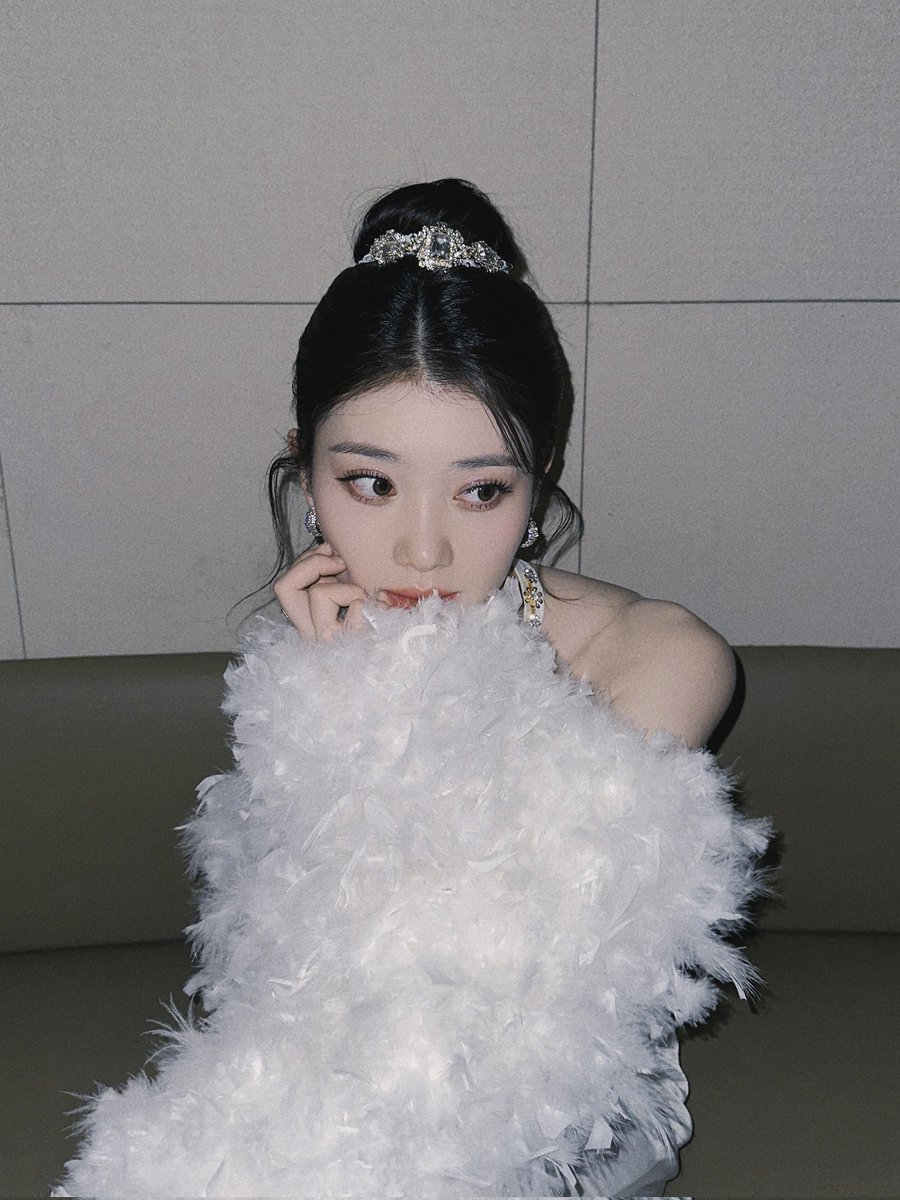 official_kep1er's tweet image. Happy new year✨

#샤오팅 #XIAOTING
#Kep1er #케플러