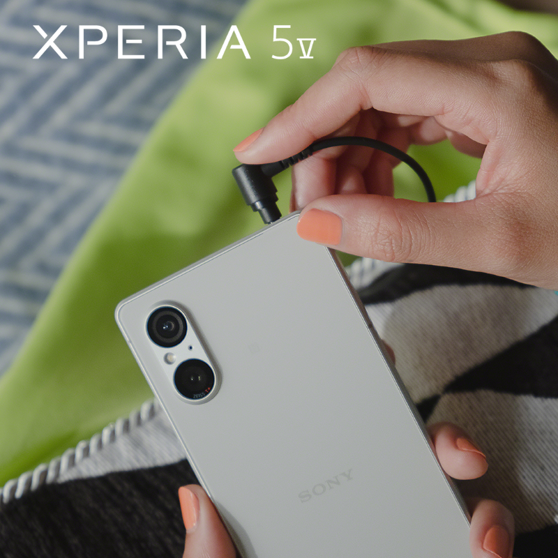 sonyxperia's tweet photo. Featuring a 3.5mm audio jack, a SIM tray that can be opened without tools - and not to mention a IP65/68 waterproof rating - Xperia 5 V lets you choose how you want to use it!
#Sony #Xperia #SonyXperia #Xperia5V #SIMSlot #Audiojack