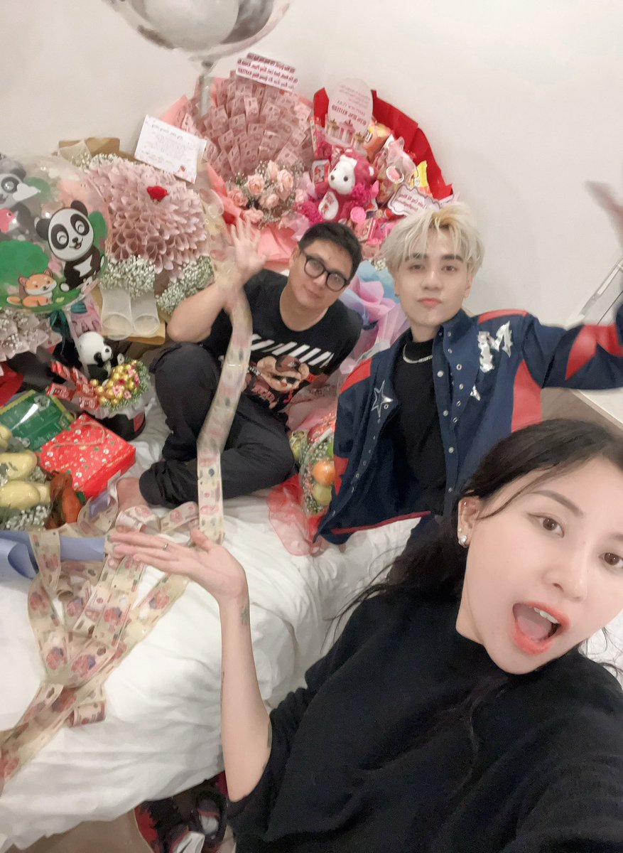 amilee_n's tweet photo. Cảm ơn Muzik vì đã đã đến, ở lại đây 🥳 
Mong mọi người luôn mạnh khoẻ, hạnh phúc thật nhiều. 
Mỗi lần thấy Muzik thật lòng là tim bị rung động ấy 🫣 
Thay mặt team, một lần nữa cảm ơn Muzik, yêu..❤️ https://t.co/kScRhv0WH8