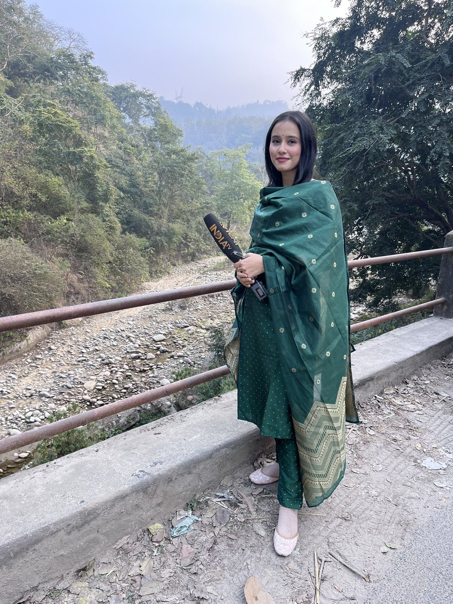 shrutikaindia's tweet photo. Be the one who makes others feel included ✨
#GreenDay #NewYear2024 #lifeofareporter #ThoughtForTheDay https://t.co/Nv52Jp0I2a