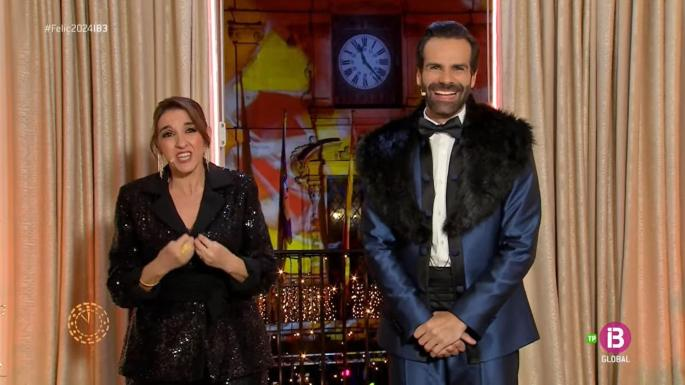 BRU-TAL <a href="/IB3/">IB3</a> el último día del año con un 8.2% de cuota!!

El especial de <a href="/Llumbarrera/">Llum Barrera</a> &amp; <a href="/davidordinas/">DAVID ORDINAS</a> con las #Campanadas sube casi 2 puntos siendo la 3ª opción de la audiencia con un 12.2% de cuota, 36.000 espectadores y 104.000 consumidores únicos

#QueVivaLaTele #Audiencias