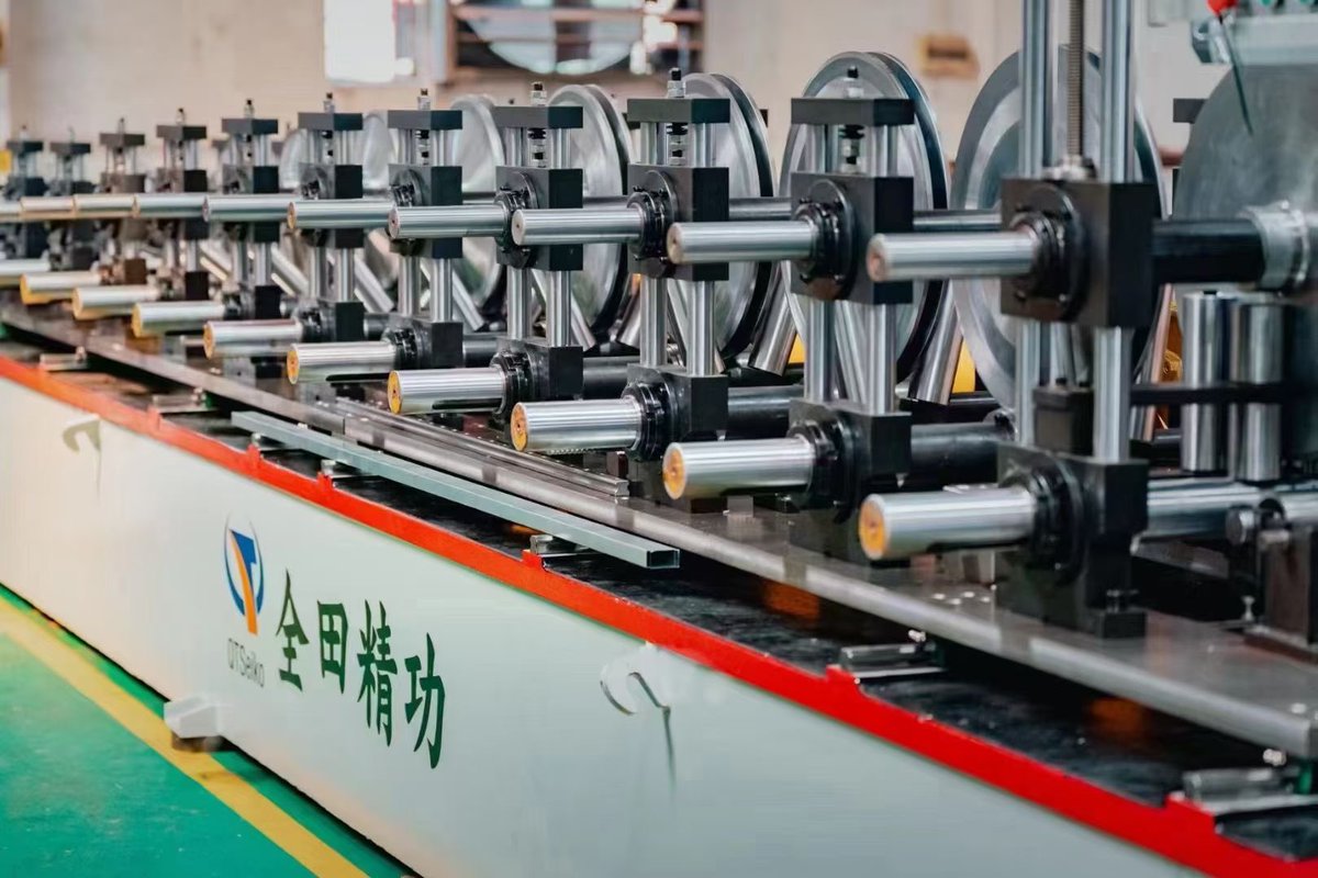 qtseiko's tweet image. QUANTIAN BAFFLE CEILING SYSTEM MACHINE aims to produce high quality baffle ceiling profiles for wall decoration and ceiling decoration 

QTSeiko
Email: sales@qt-machinery.com

#baffleceiling #ceilingbaffle #bafflemachine #ceilingmachine #rollforming #rollformer