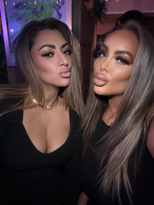 Remember to clear ur baggage from 2023 before midnight tonight https://t.co/yhnoPSgMSF