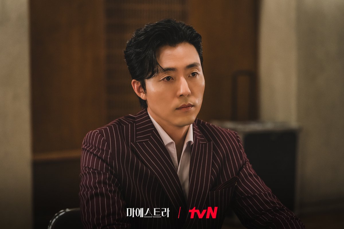 CJnDrama's tweet photo. 유정재로랑
평생 수트 입어줘 https://t.co/YyQd0LoB65