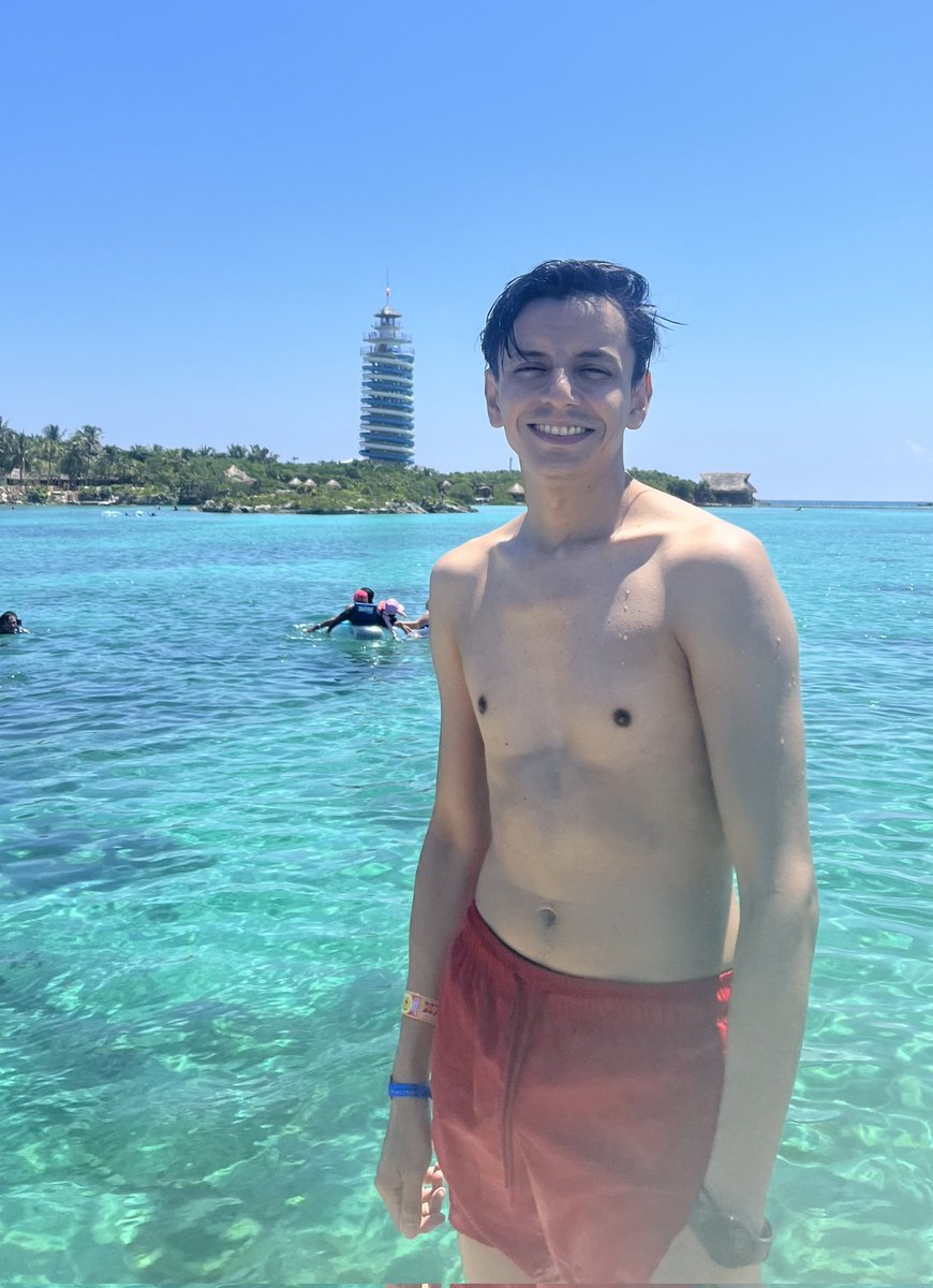 joseandrescg's tweet photo. De rojo te ves bien 😏🔥 https://t.co/MNRwnmc4R3
