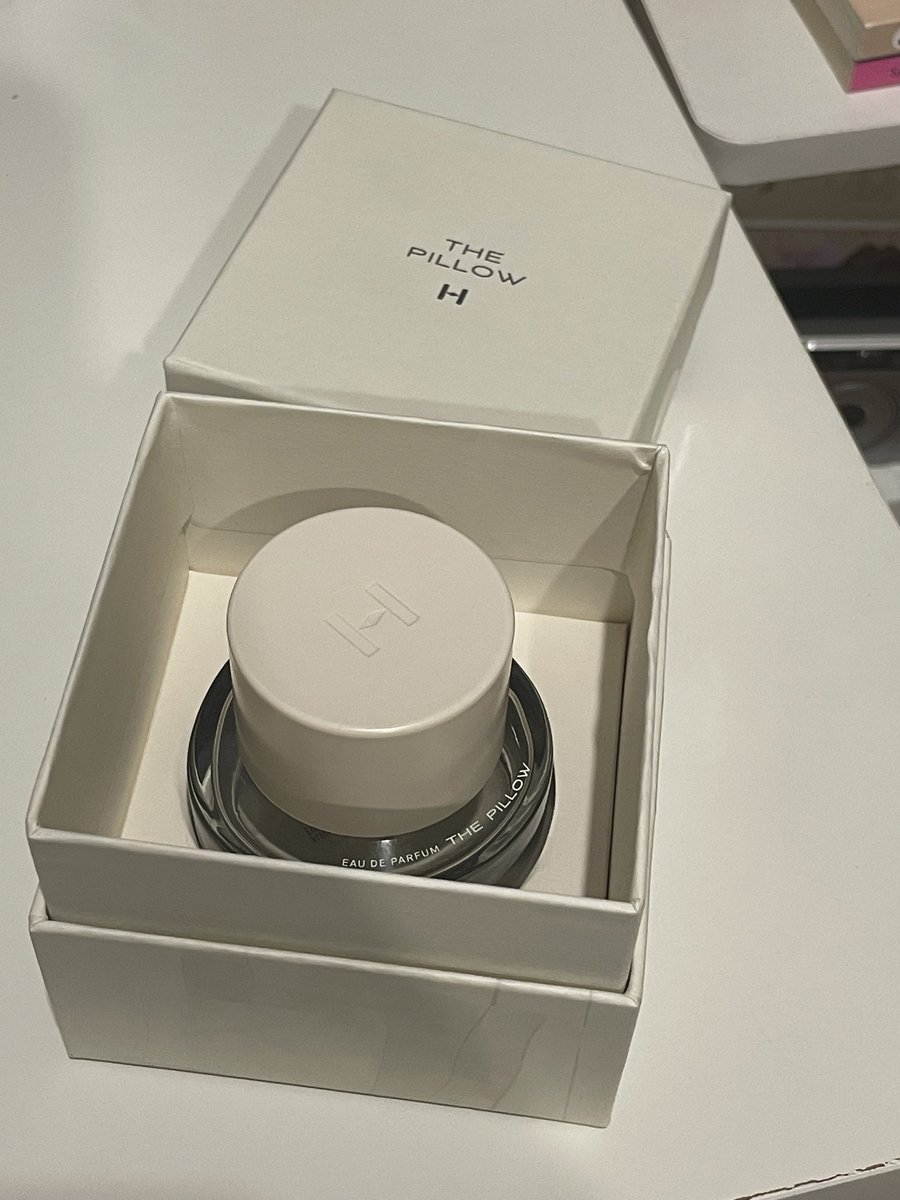 ส่งต่อน้ำหอม Hince The Pillow EDP ใช้ไปน้อยมากๆ เหมือนได้ของใหม่ มีกล่องไปให้ด้วยค่า

📮 1,500 รวมส่ง (ซื้อมา 2,100)

สนใจ/รูปเพิ่มเติมเมนชั่น+กดฟอลไว้ได้ค่า 

#hince #ส่งต่อน้ำหอม #ส่งต่อเครื่องสําอางค์ #ส่งต่อสกินแคร์ #ส่งต่อน้ำหอม #ส่งต่อคสอ #ส่งต่อคสอมือสอง