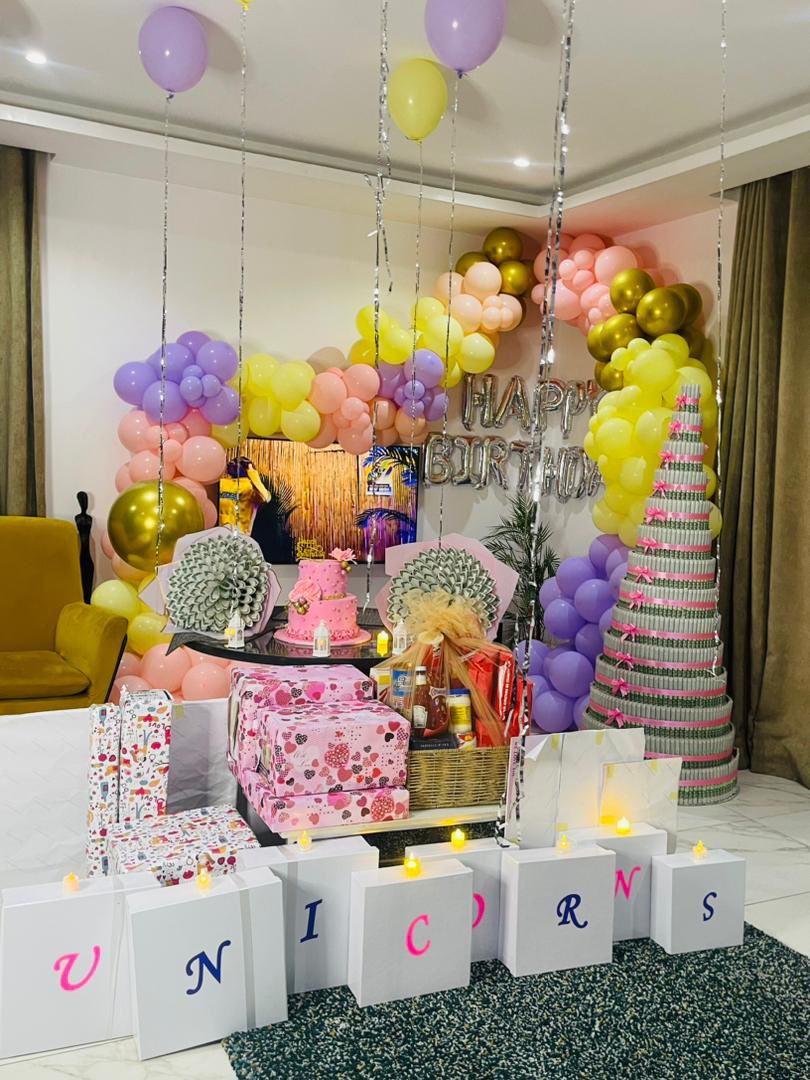 0molewa_'s tweet photo. Who does it better than unicorns? thank you so much for your efforts and love.

🟢PART ONE🟢

◽️Fuel Voucher ☑️
◽️Grocery Voucher☑️
◽️A Camera☑️
◽️Set of Swarovski ☑️
◽️Karaoke ☑️
◽️Kitchen Utensils (Airfryer, Jucier poundo machine)☑️
🔲Tripod stand☑️
◽️LED light☑️
◽️Hamper ☑️ https://t.co/Nd2MYKAbNW