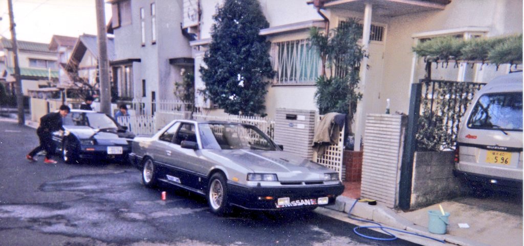 スカイラインNISMO 
限定1000台で
白400
ステルス300
ガンメタ180
黒70
赤50
くらいと予想する。

ステルスor赤でメチャクチャ悩んだけど、嫁さんの好みでステルスに。
30年前に乗ってたターボCがガンメタだったから、それに併せるのも良いよなあとか思ったけど。