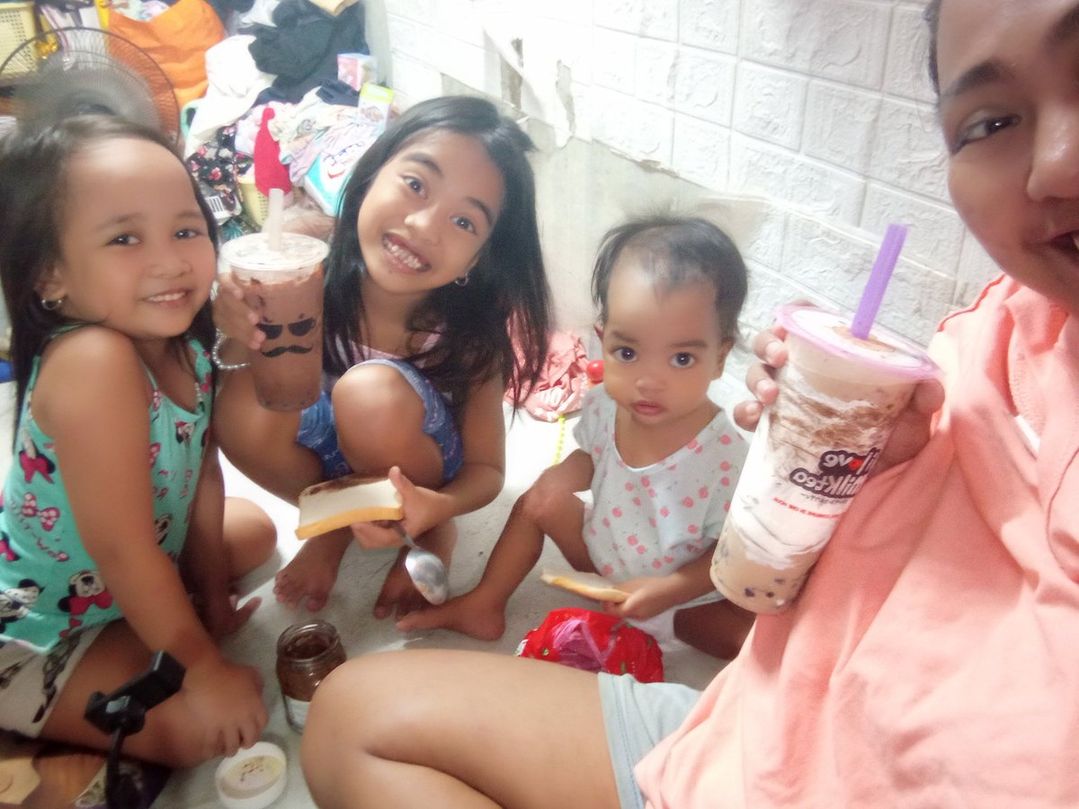 maeWins20300522's tweet photo. Thank you so much Queen @PisoChicken and Ate Tine @TiNEALNAH for the milk tea win π₯° I bought I love milktea po and since may sukli pa I also bought one for my babies... Happy Tummy nanaman ang babies and si mama thank you so much #PisoChicken #QueenFam #enithanks π
#0802wins https://t.co/nHZdJeoImS