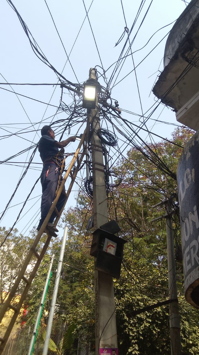 VasuDevan142707's tweet photo. @amanshaik2603 @GHMCOnline Dear Citizen, 
Your complaint has been rectified please. https://t.co/ZcPTT5NEqa