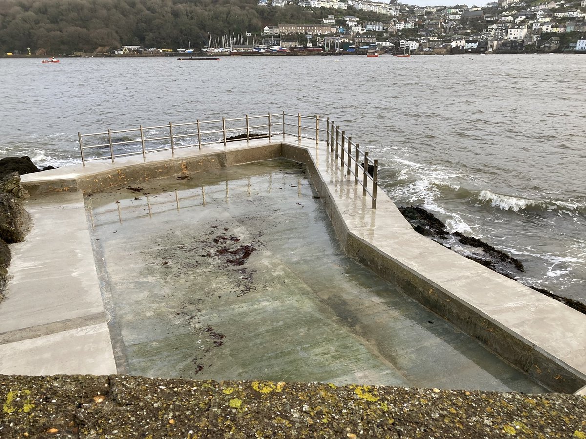 Work on the sea pool refurbishment is really coming on!

#fowey #Cornwall