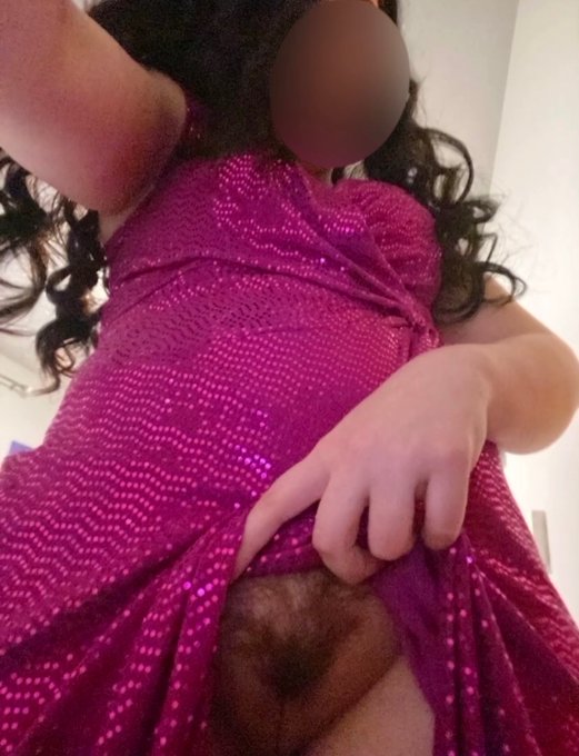 Happy New Year! I love going out with no panties on 🤭😏 https://t.co/Qp08FiiILJ<a href="/tag/nsfwtwt"class="tags"><span>#nsfwtwt</span></a>