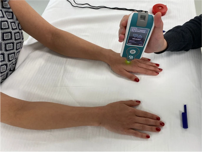 ✅Myotonometer displays excellent intra- and inter-examiner reproducibility for assessing skin properties ✅Skin tone and stiffness parameters well correlated with mRSS scores ✅Can distinguish patients with diffuse cutaneous #SSc from healthy controls 👉rdcu.be/duV5c