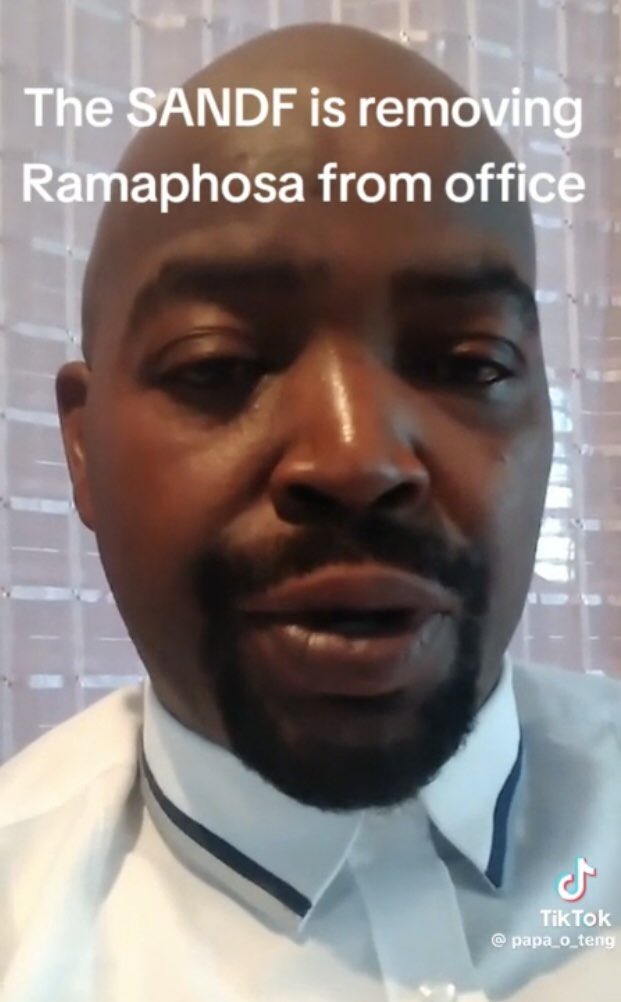 BREAKING:
A viral video is circulating in which a senior naval officer is threatening to remove Pres Cyril Ramaphosa by the end of today if the president fails to report to the naval college at Gordons Bay to hand in his resignation. 
This is a big developing story. Stay tuned.