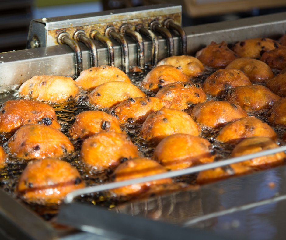 Heb je met Oud en Nieuw zelf oliebollen gebakken? 🎆👩‍🍳 Wat doe je dan met het frituurvet? 

Een goed voornemen voor het nieuwe jaar kan zijn om gebruikt frituurvet in te leveren. In Oost Gelre staan op meerdere plekken gele inzamelcontainers. 

👉 Kijk op oostgelre.nl/levert-u-uw-fr….