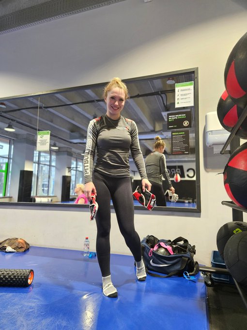Ostatni trening przed walka💪 @primeshowmma https://t.co/f2KR1QeiU2<a class="tags" target="_blank" title="On Twitter" href="/?out=eyJ0eXAiOiJKV1QiLCJhbGciOiJIUzUxMiJ9.eyJpYXQiOjE3MjA2MDM3NzgsImlzcyI6InR3cG9ybnN0YXJzLmNvbSIsIm5iZiI6MTcyMDYwMzc3OCwiZXhwIjoxNzUyMTM5Nzc4LCJyZWRpcmVjdF91cmwiOiJodHRwczovL3R3aXR0ZXIuY29tL3ByaW1lc2hvd21tYSJ9.6Bpgi4dzPKqFqWw_AlJYdgpYY50tupgwagPFKhv4dFx_l1WgAiJTYa6lIzUyXKpw6wPooLpqTJyzJMnYJM2vNQ">@primeshowmma</a>