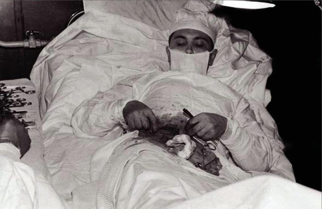 Dr. Leonid Rogozov operating himself to remove his appendix in Antarctica, 1961. He was the only doctor stationed at the Novolazarevskaya Station and, while there, developed appendicitis, which meant he had to perform an appendectomy on himself.
