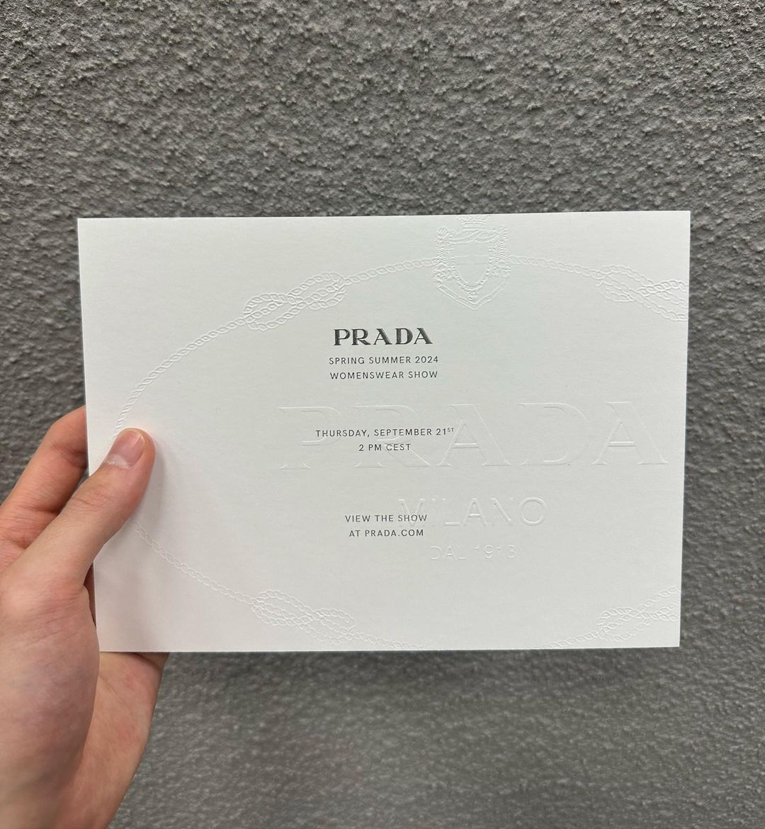 Jefrreiy's tweet photo. Apologies for the fashionably late post, but the allure of the #PradaSS24 Womenswear Collection is timeless! Catch the delayed delight on September 21st at 2 pm CEST. The runway may have ended, but the fashion saga continues. Dive into the late but luxurious showcase with us! https://t.co/QXg5tdsqbM
