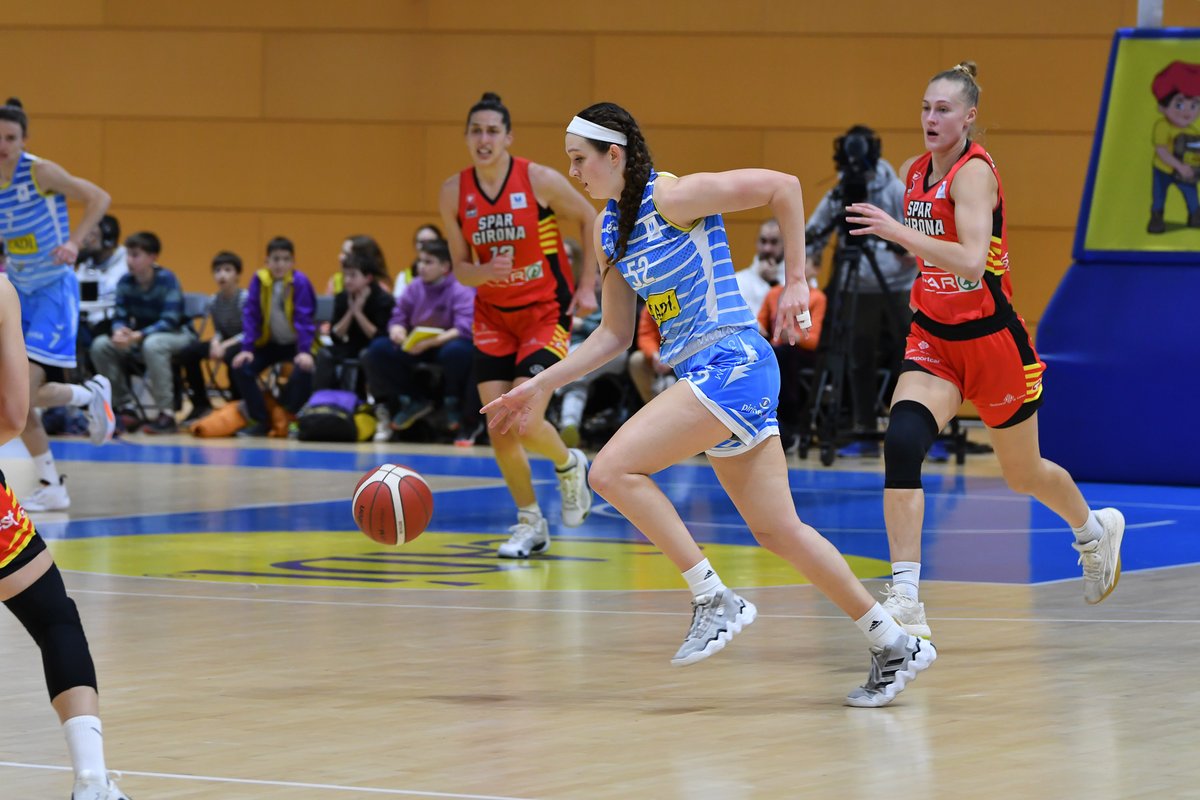 Galería de Fotos: #LFEndesa 
Jornada 14. 
Cadí La Seu - Spar Girona
<a href="/sedisbasquet/">AE Sedis Bàsquet</a> <a href="/unigirona/">Spar Girona</a> <a href="/GASsedisbasquet/">GAS🏀Sedιѕ Bὰѕqυeт</a> 

Fotos 👉flic.kr/s/aHBqjB8QXu