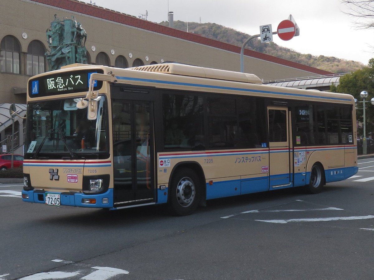 荒神リンダマン　バス 荒神リンダマン バス 荒神 LINDAMAN420 バス なべっち交通 on X: