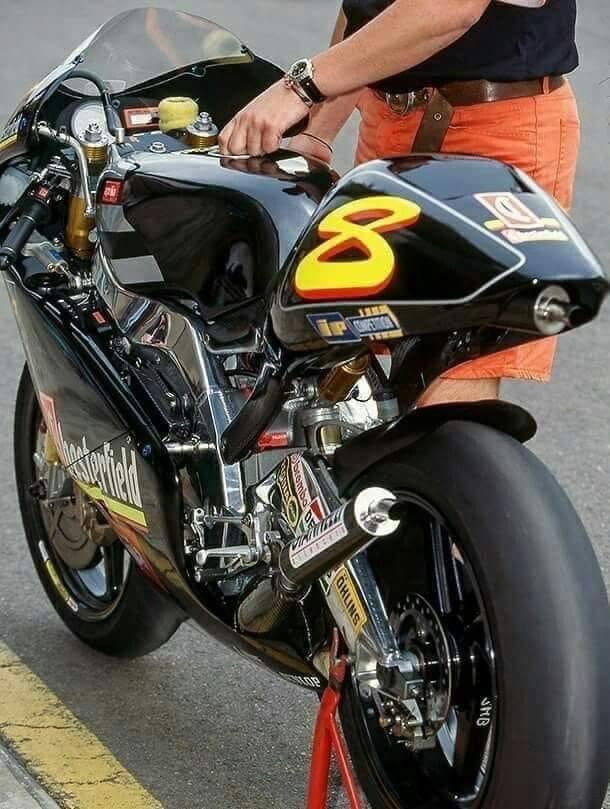 #TwostrokeTuesday
🏍️🤩🏍️🤩🏍️🤩🏍️🤩🏍️