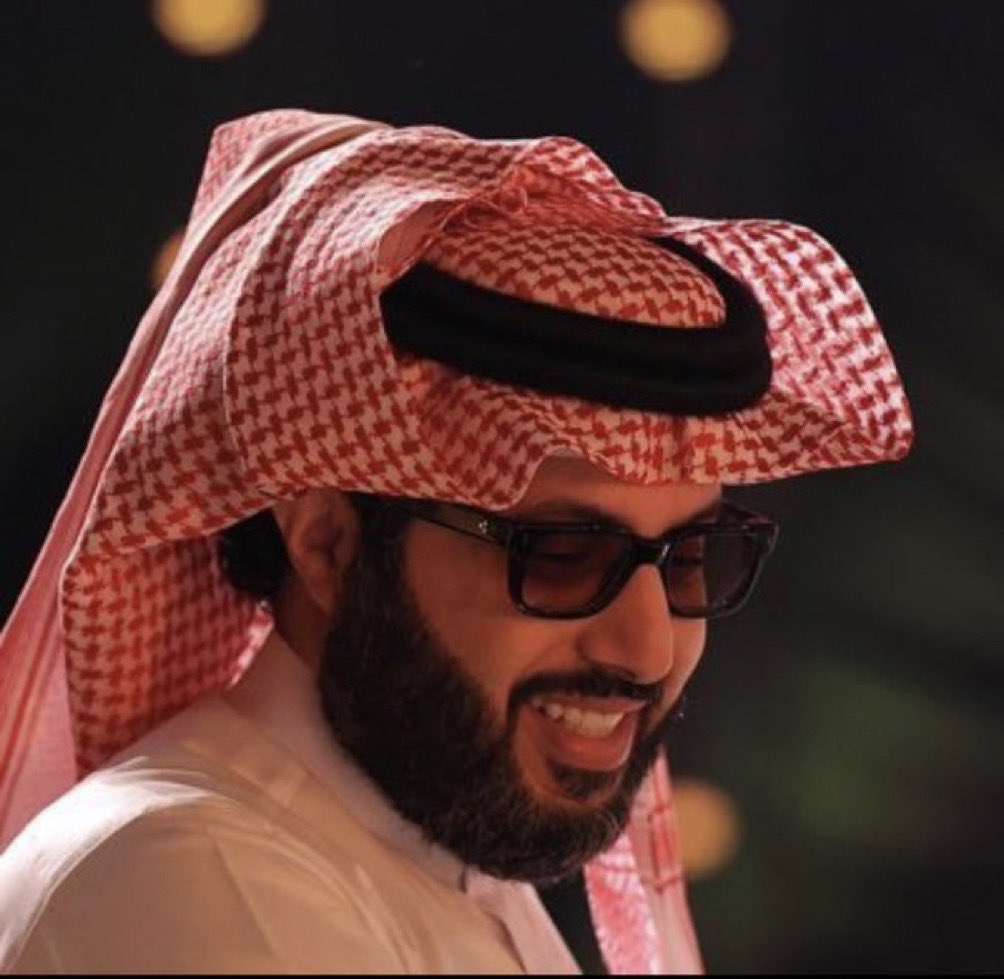makkahnews1's tweet photo. المستشار تركي آل الشيخ: 

همي في كل شيء أشتغله ؛ هو رضى الله ثم ثقة ولاة أمري ورضاهم ، وقناعتي أني أشتغل صح. https://t.co/ArHvlFAJvU