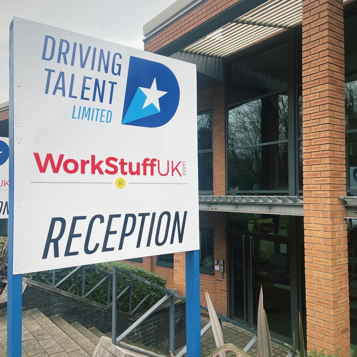 WorkStuffUK's tweet photo. New location! Who dis💁Come visit us at 70 Boston Road, LE4 1AW!🛍️
Contact sales@workstuffuk.com or 0333 121 0436

https://t.co/yvLWg2AMd8
#workwear #ppe #leicesterworkwear #workstuff #newlocation #uniforms  #personaliseduniform #embroidery #printing #portwest #tuffstuff #titan https://t.co/KcfWoA7qpF