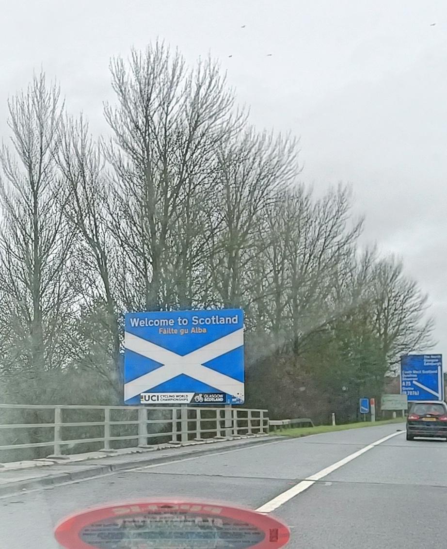 sligomicrobe's tweet photo. En route to Glasgow! Who wants to join me? 🗓️Reminder that the deadline for the PhD is January 31st. Details below. @UofGSii @UofG_micro 🏴󠁧󠁢󠁳󠁣󠁴󠁿🧫 https://t.co/OMTnlkXhyo