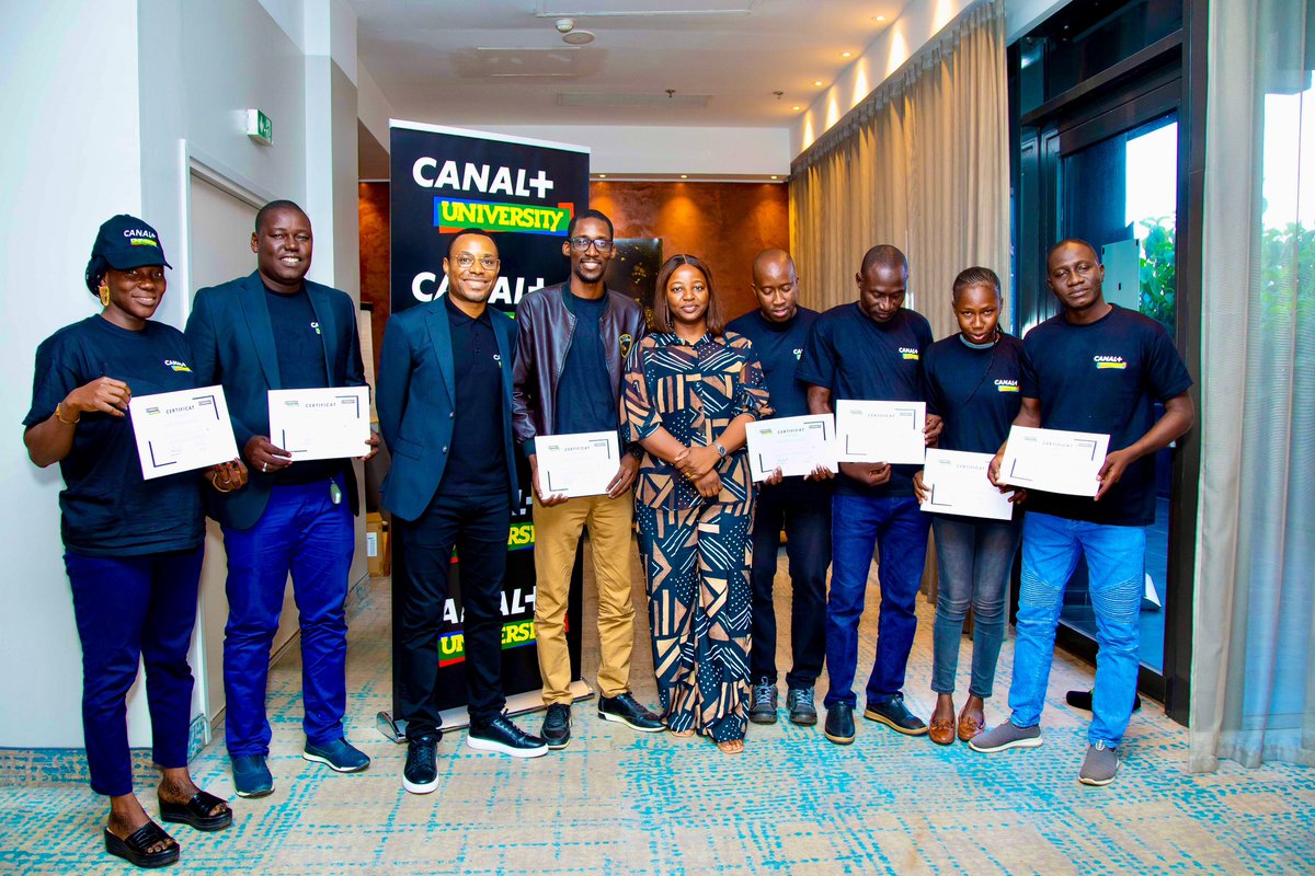 CharlesMbuya's tweet photo. 2023 à encore été riche en partage de connaissances avec les Journalistes sportifs évoluant en Afrique …grâce à #canalplusimpact #canalplusuniversity
La dernière session a eu lieu à Dakar le 26 et 27 -12-2023 avec ceux du Sénégal 🇸🇳 et du Mali 🇲🇱 « en route pour la CAN » https://t.co/qCEZ0txcAh