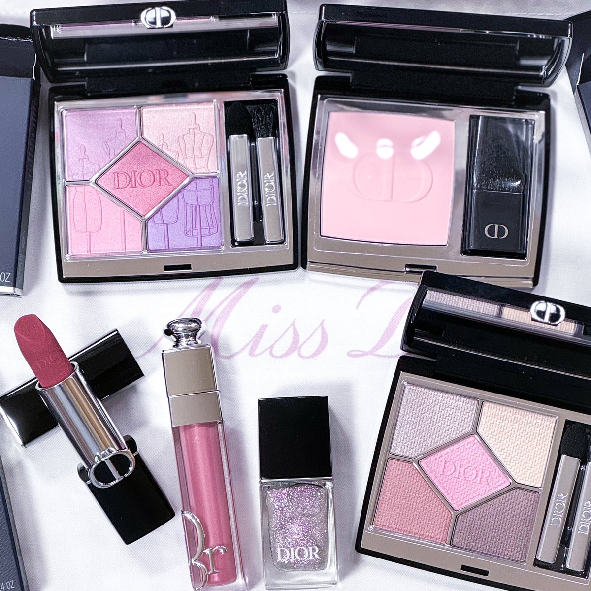 Dior⭐︎伊勢丹限定品チーク　他３点セット Dior⭐︎伊勢丹限定品チーク 他3点セット Dior⭐︎伊勢丹限定品チーク